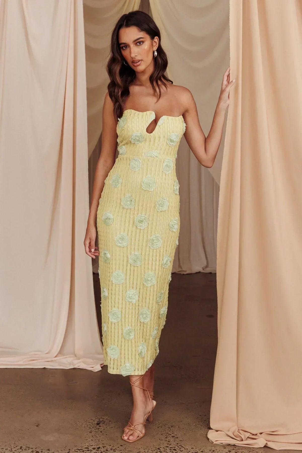 Horizon Strapless Textured Floral Midi Dress Green
